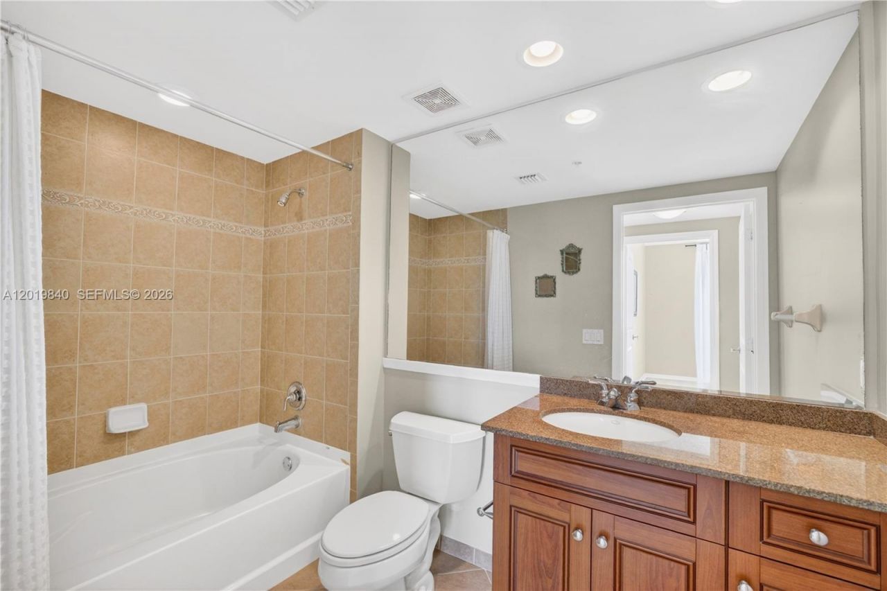 347 N New River Dr E , Unit 2205, Fort Lauderdale, FL 33301 Photo