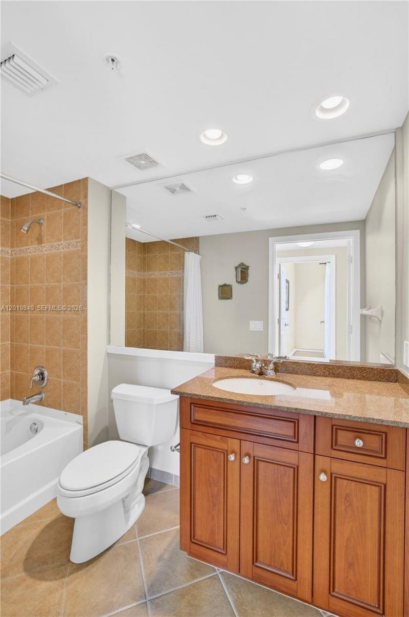 347 N New River Dr E , Unit 2205, Fort Lauderdale, FL 33301 Photo