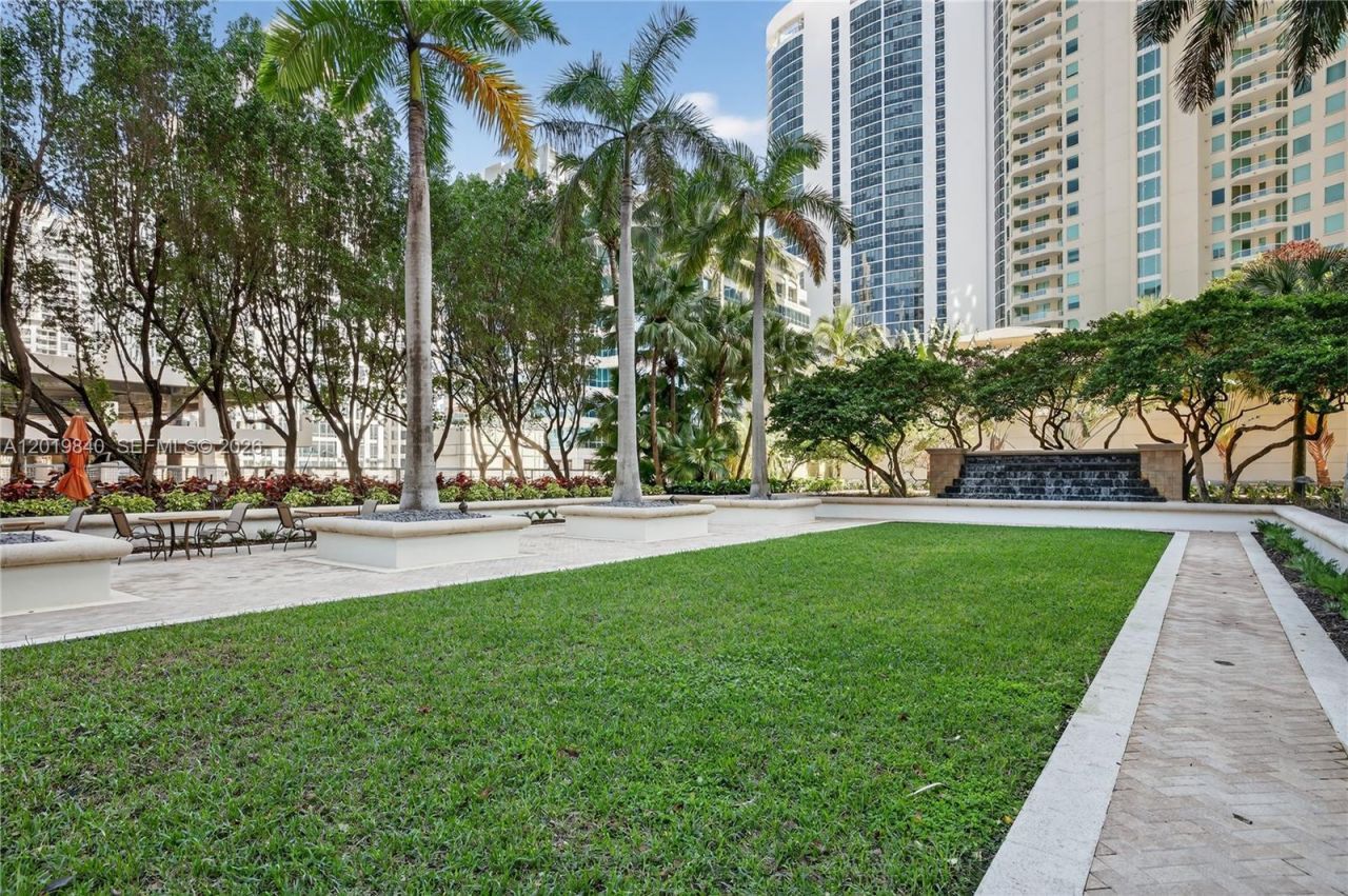 347 N New River Dr E , Unit 2205, Fort Lauderdale, FL 33301 Photo