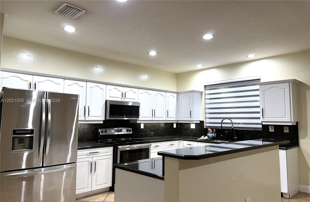 15840 SW 151st Ter , Miami, FL 33196 Photo