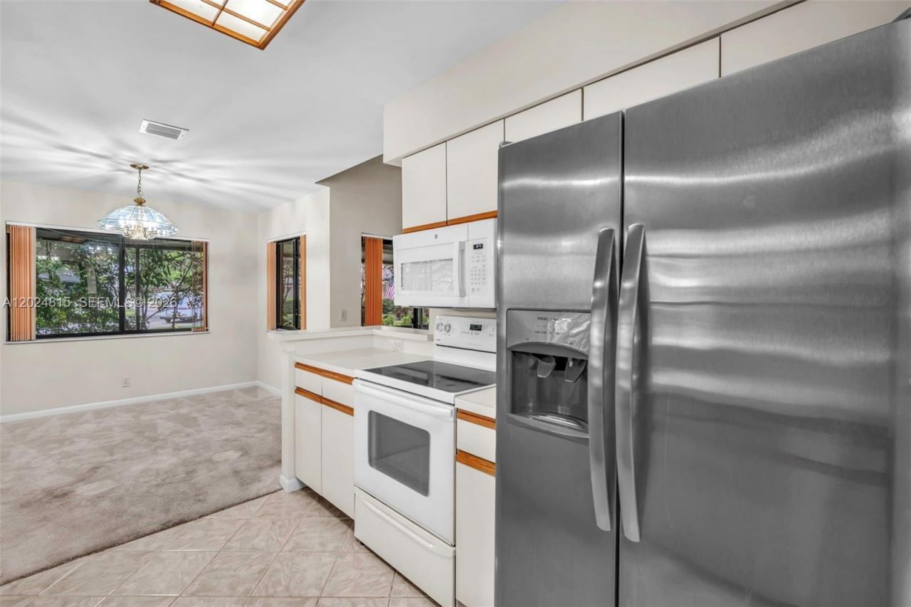 9347 N Chelsea Dr N , Plantation, FL 33324 Photo
