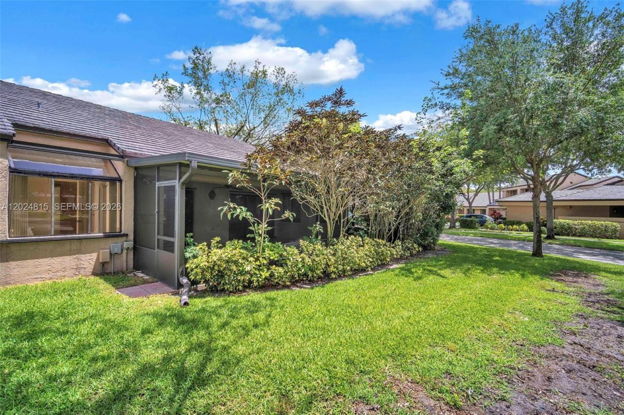 9347 N Chelsea Dr N , Plantation, FL 33324 Photo