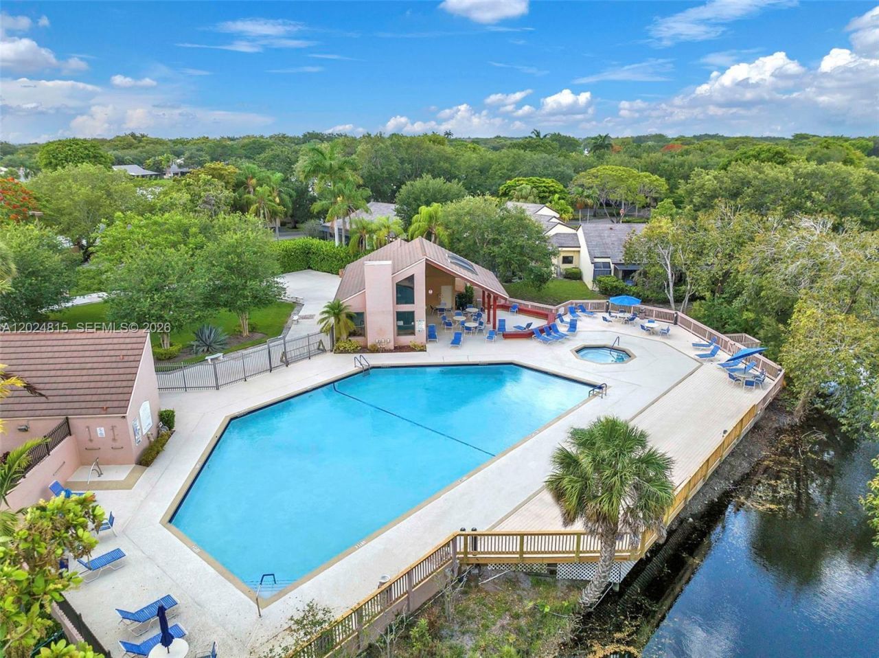 9347 N Chelsea Dr N , Plantation, FL 33324 Photo