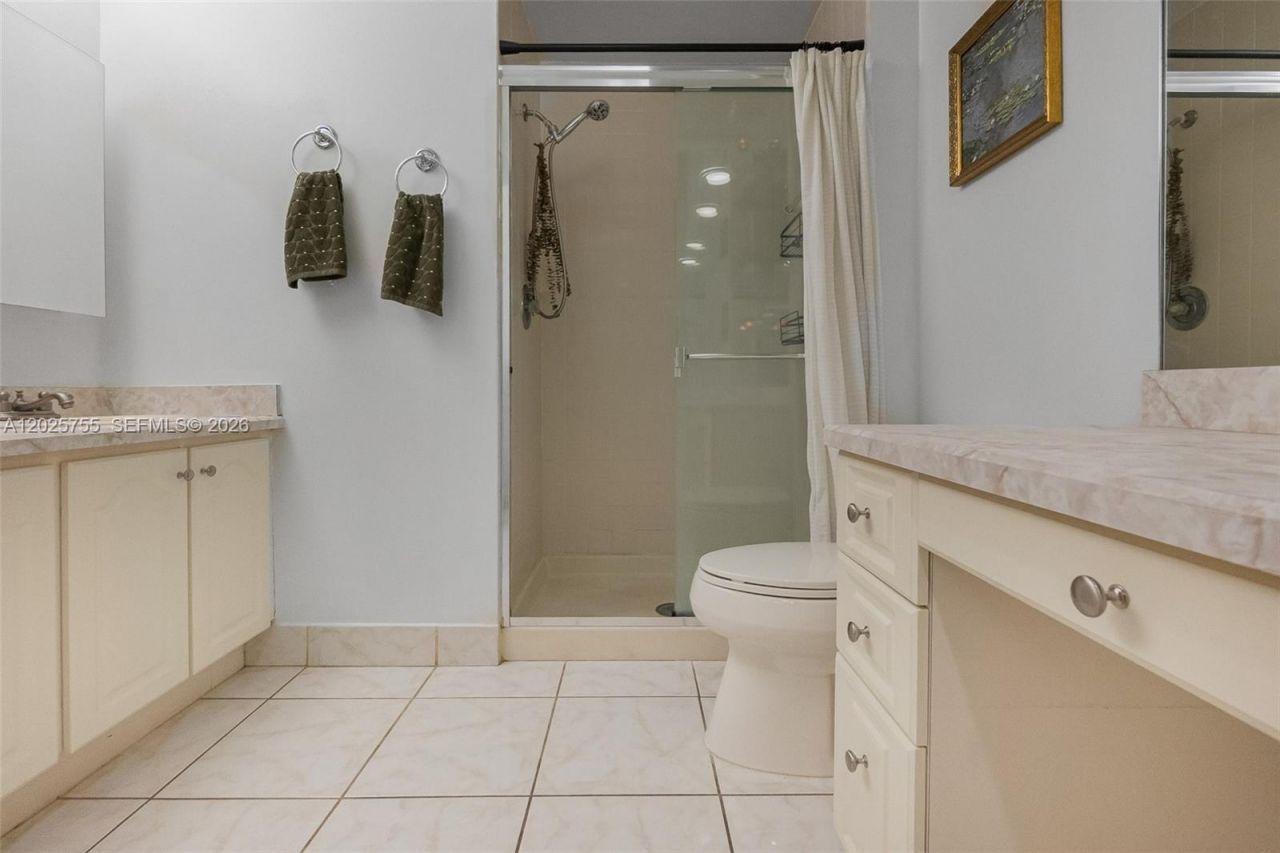 7560 NW 79th Ave, Unit V2, Tamarac, FL 33321 Photo