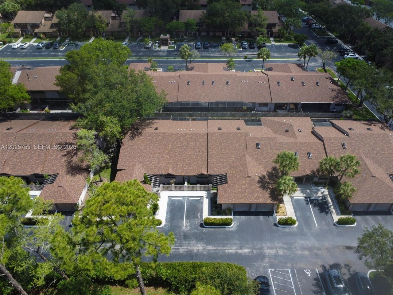 7560 NW 79th Ave, Unit V2, Tamarac, FL 33321 Photo