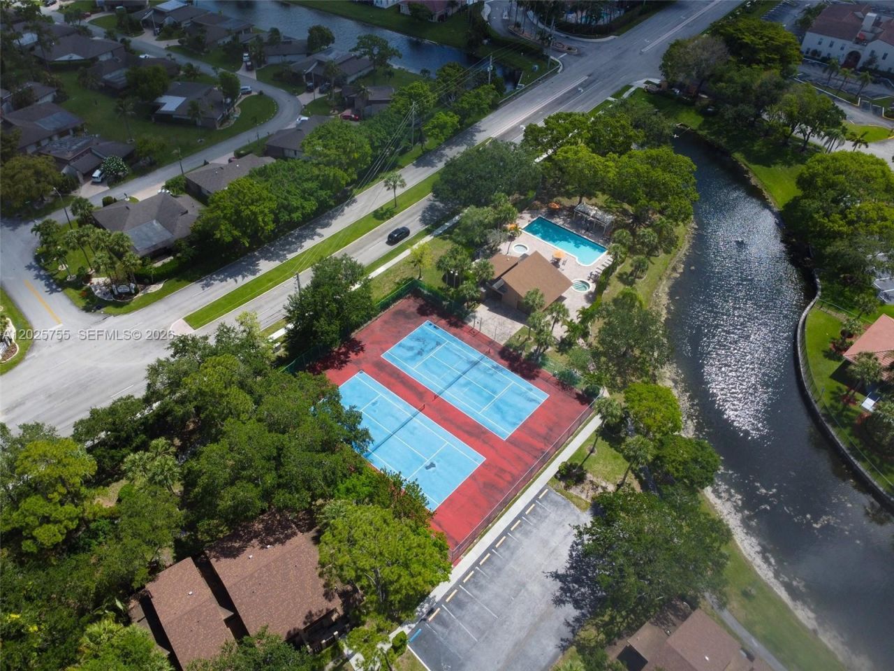 7560 NW 79th Ave, Unit V2, Tamarac, FL 33321 Photo