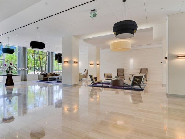 100 Bayview Dr , Unit 503, Sunny Isles Beach, FL 33160