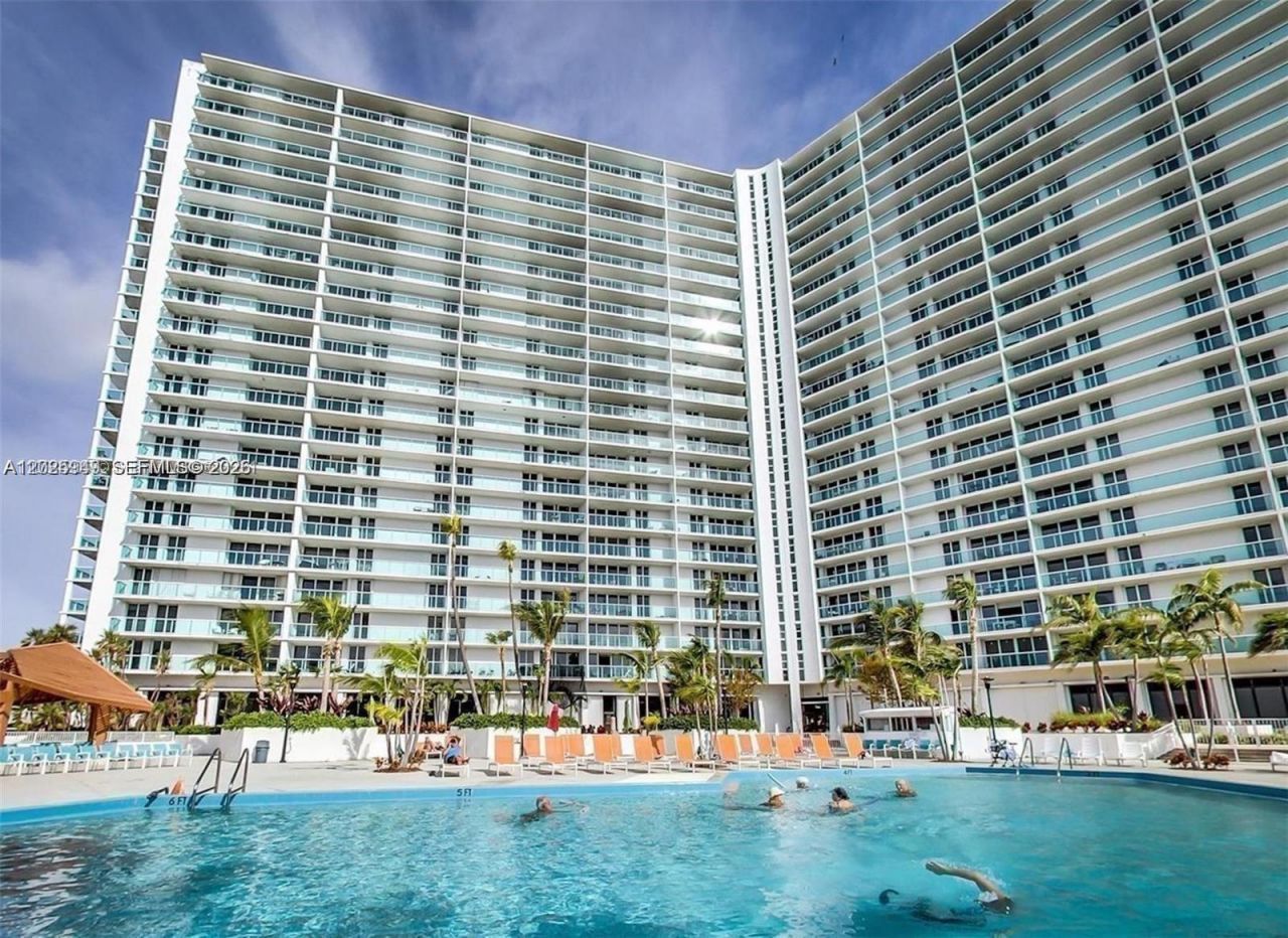 100 Bayview Dr , Unit 503, Sunny Isles Beach, FL 33160 Photo