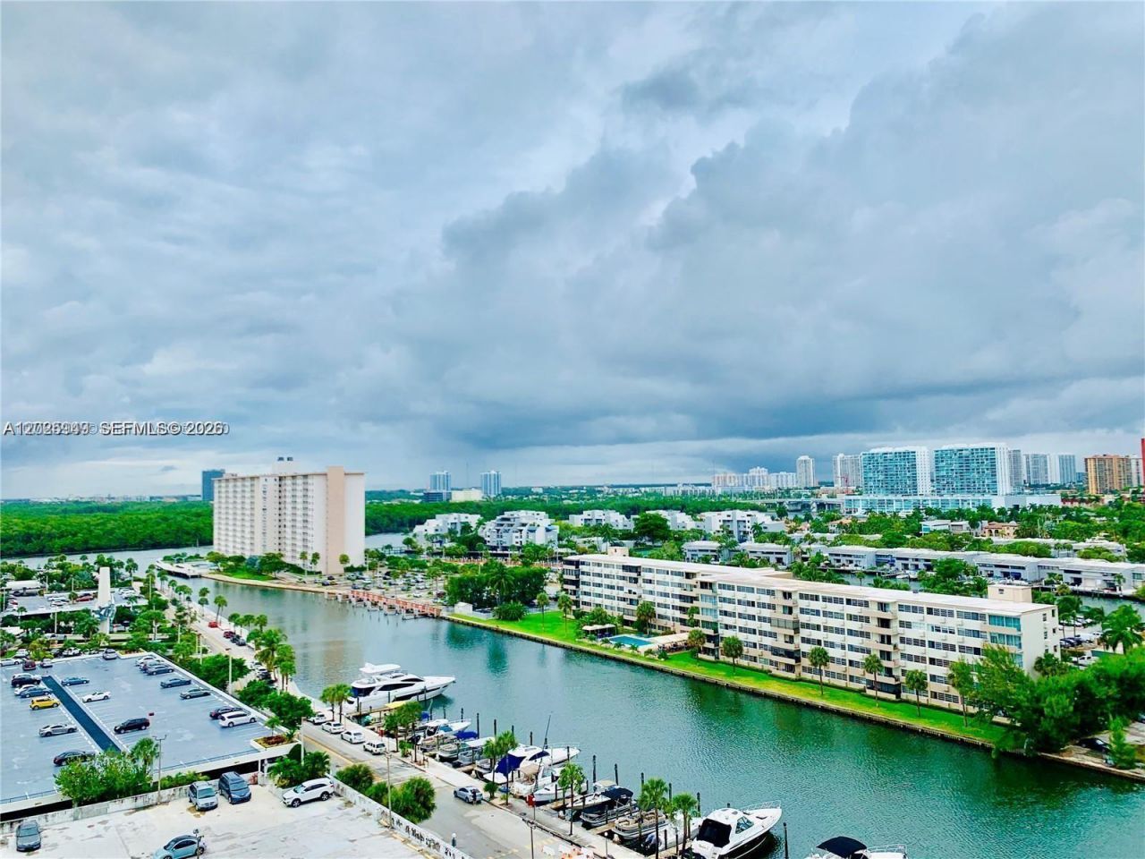 100 Bayview Dr , Unit 503, Sunny Isles Beach, FL 33160 Photo