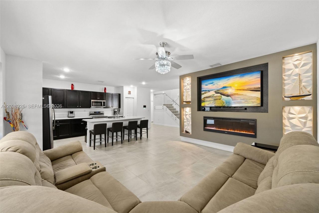 160 SE 23rd Ter , Homestead, FL 33033 Photo