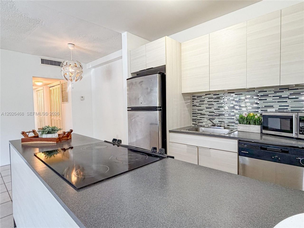 2430 NE 135th St, Unit 101, North Miami, FL 33181 Photo
