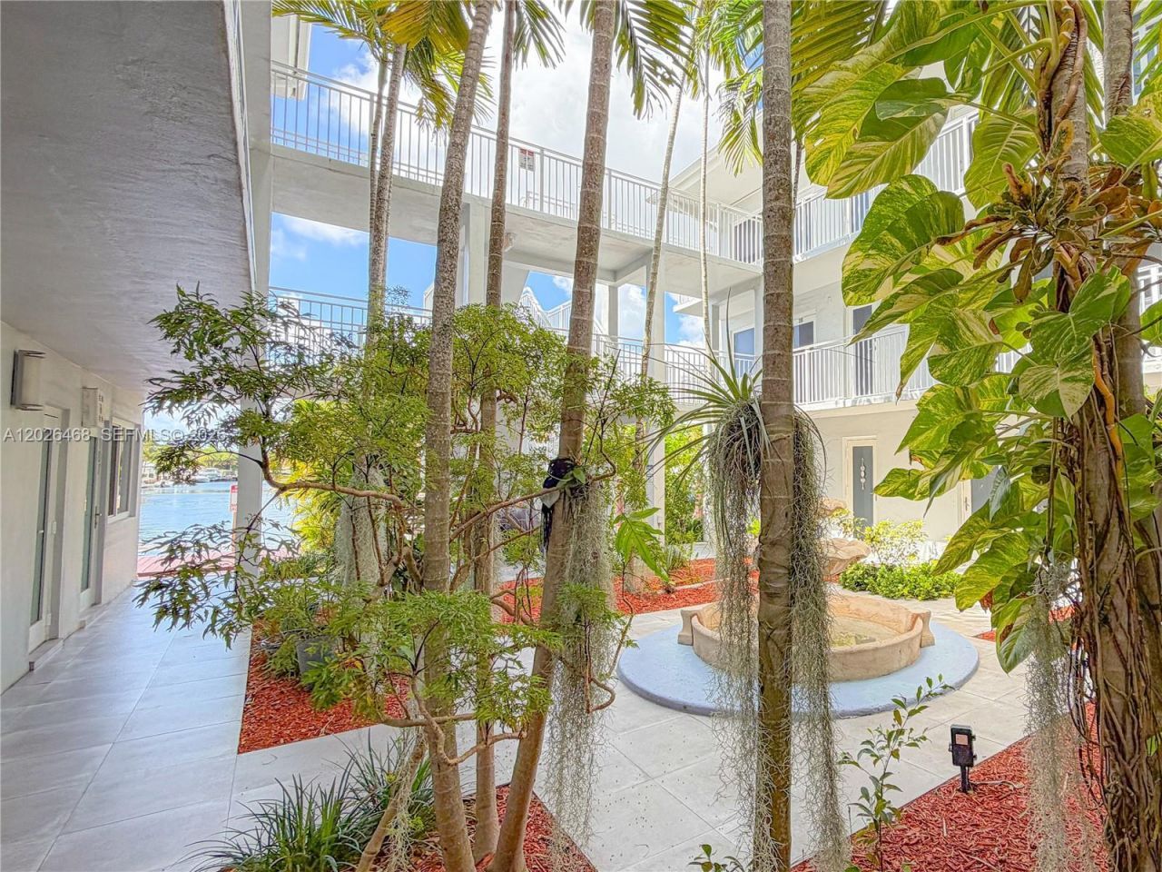 2430 NE 135th St, Unit 101, North Miami, FL 33181 Photo