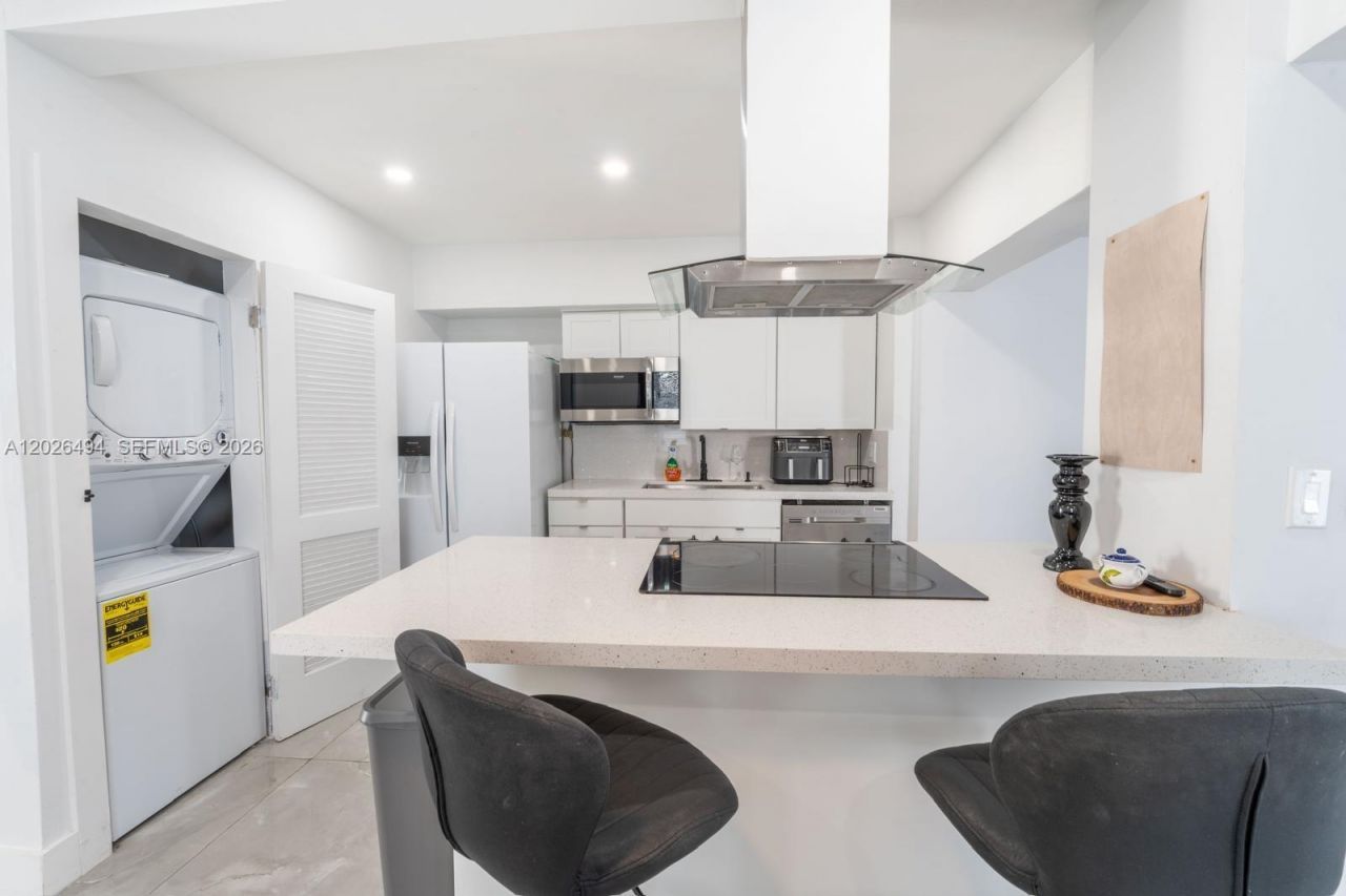 711 85th St , Miami Beach, FL 33141 Photo