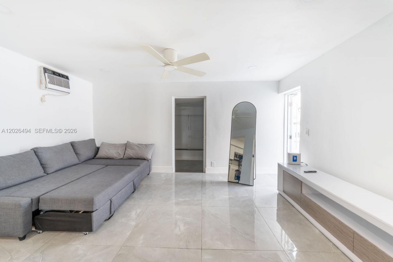 711 85th St , Miami Beach, FL 33141 Photo