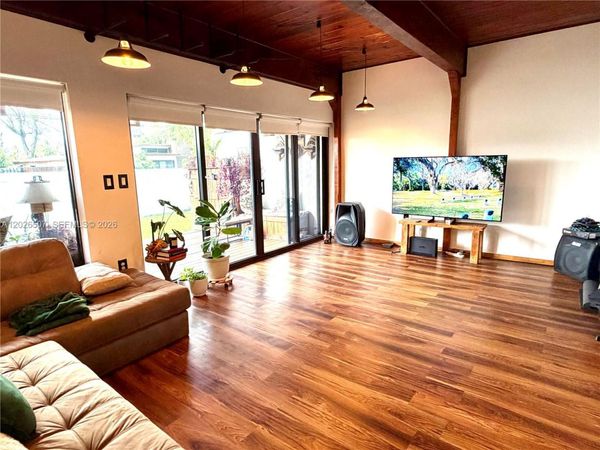 19440 NE 26th Ave, Unit 52B, Miami, FL 33180