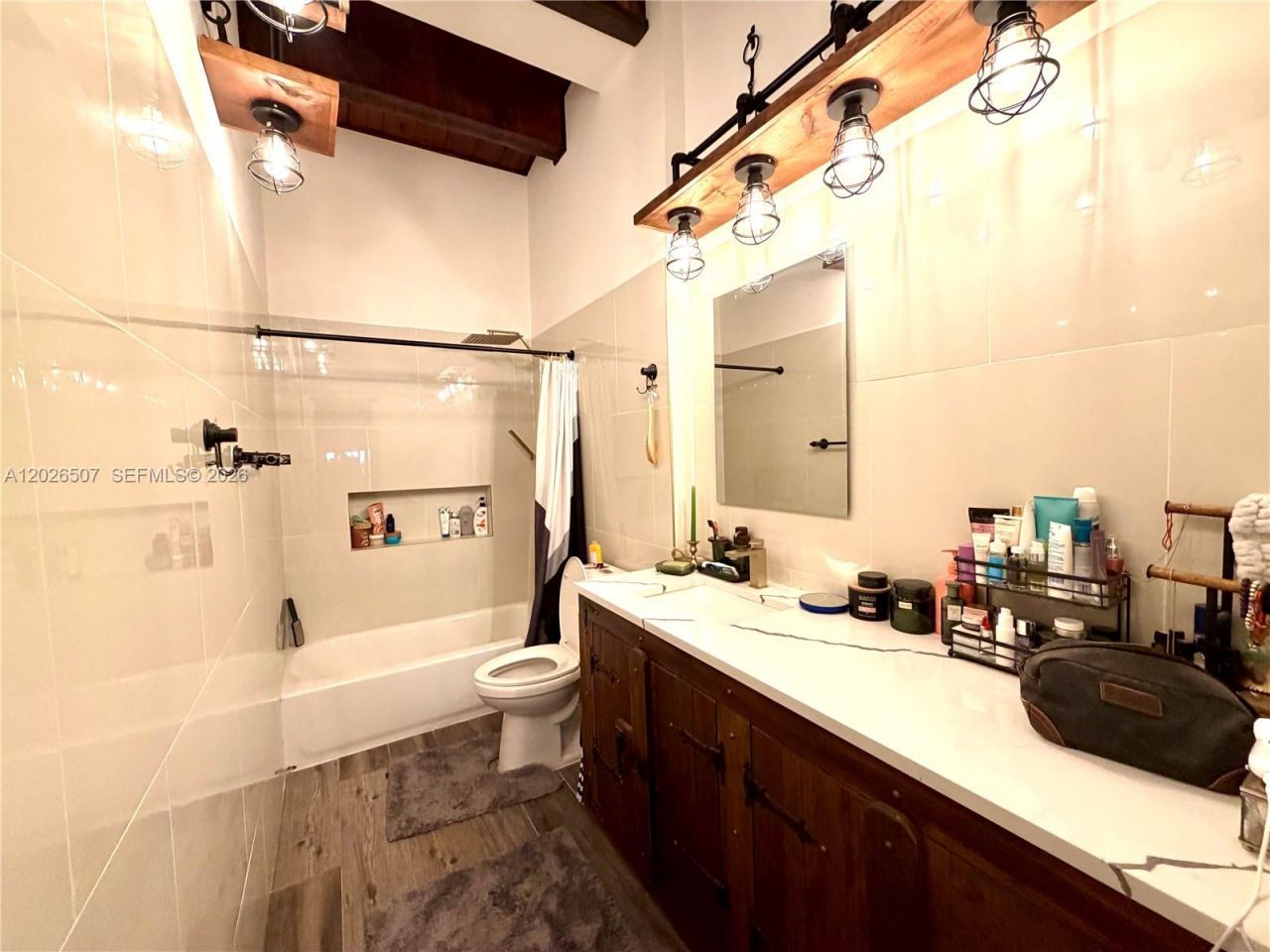 19440 NE 26th Ave, Unit 52B, Miami, FL 33180 Photo