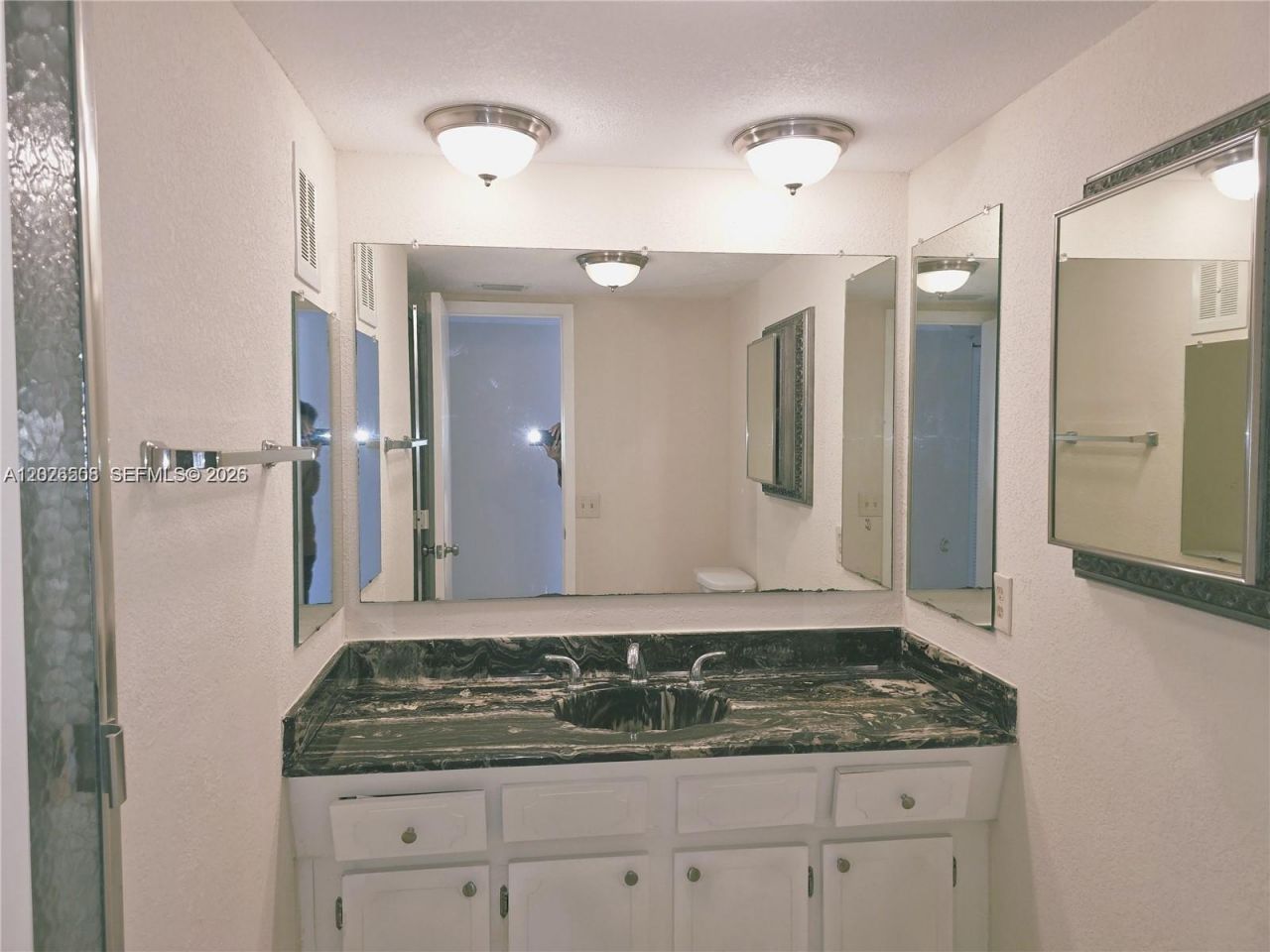 4140 NW 44th Ave, Unit 411, Lauderdale Lakes, FL 33319 Photo