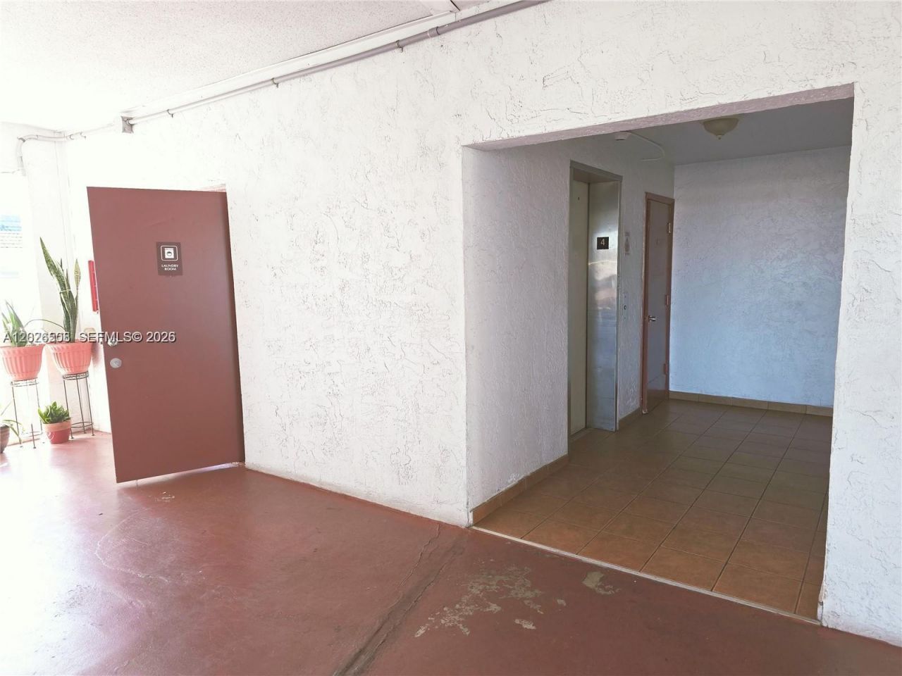4140 NW 44th Ave, Unit 411, Lauderdale Lakes, FL 33319 Photo