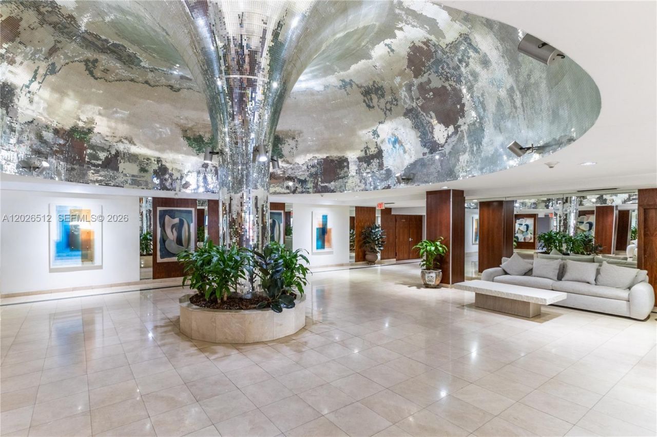 2655 Collins Ave , Unit 2308, Miami Beach, FL 33140 Photo