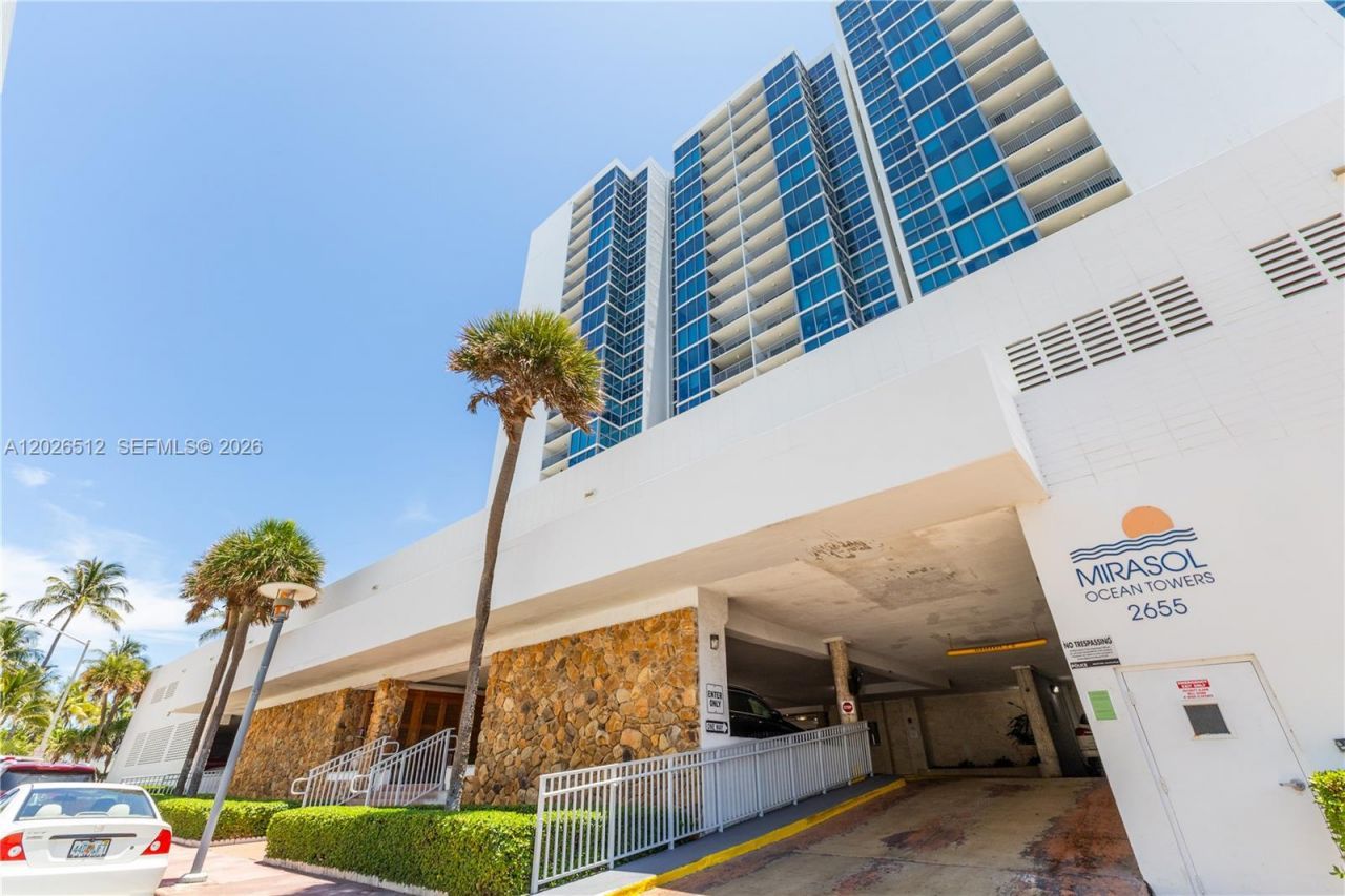 2655 Collins Ave , Unit 2308, Miami Beach, FL 33140 Photo