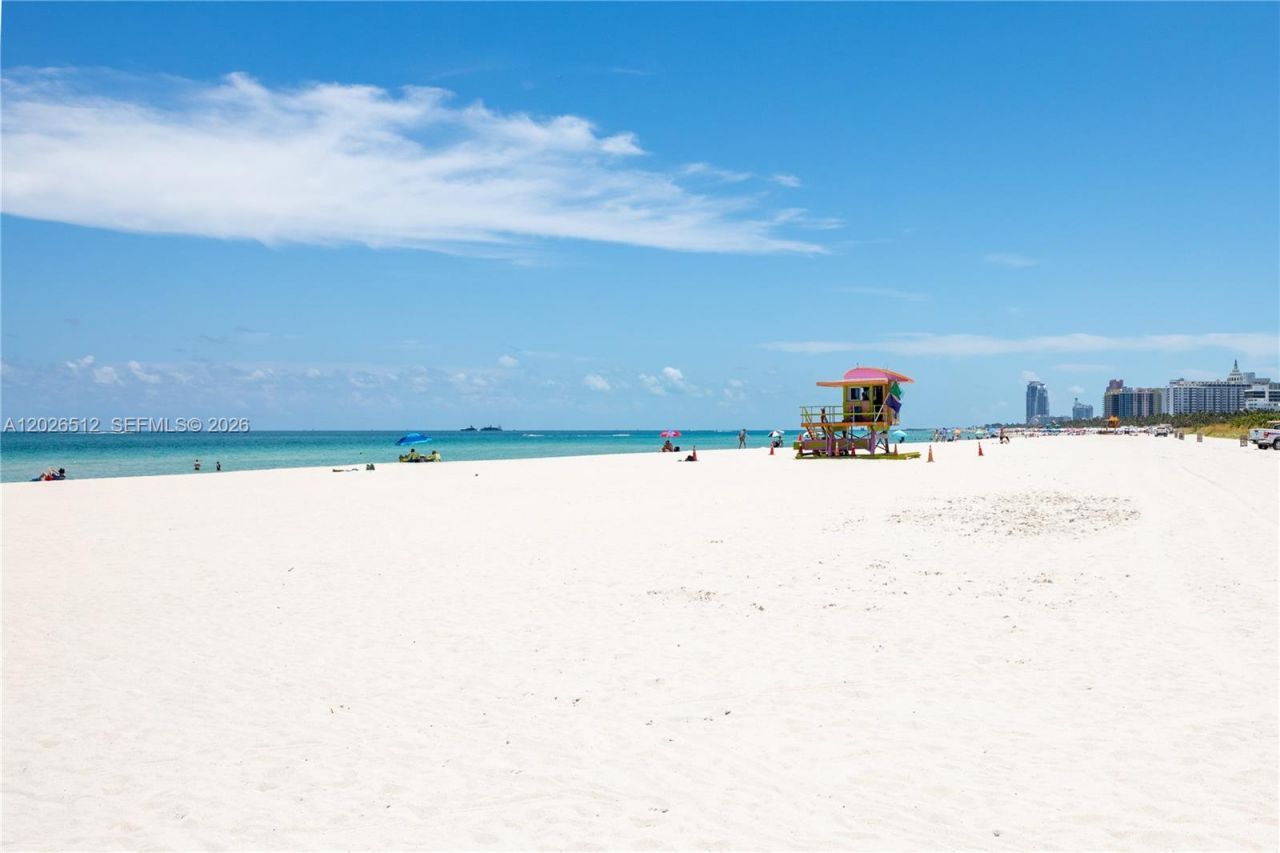 2655 Collins Ave , Unit 2308, Miami Beach, FL 33140 Photo
