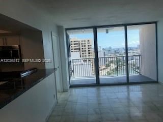 2655 Collins Ave , Unit 2308, Miami Beach, FL 33140 Photo