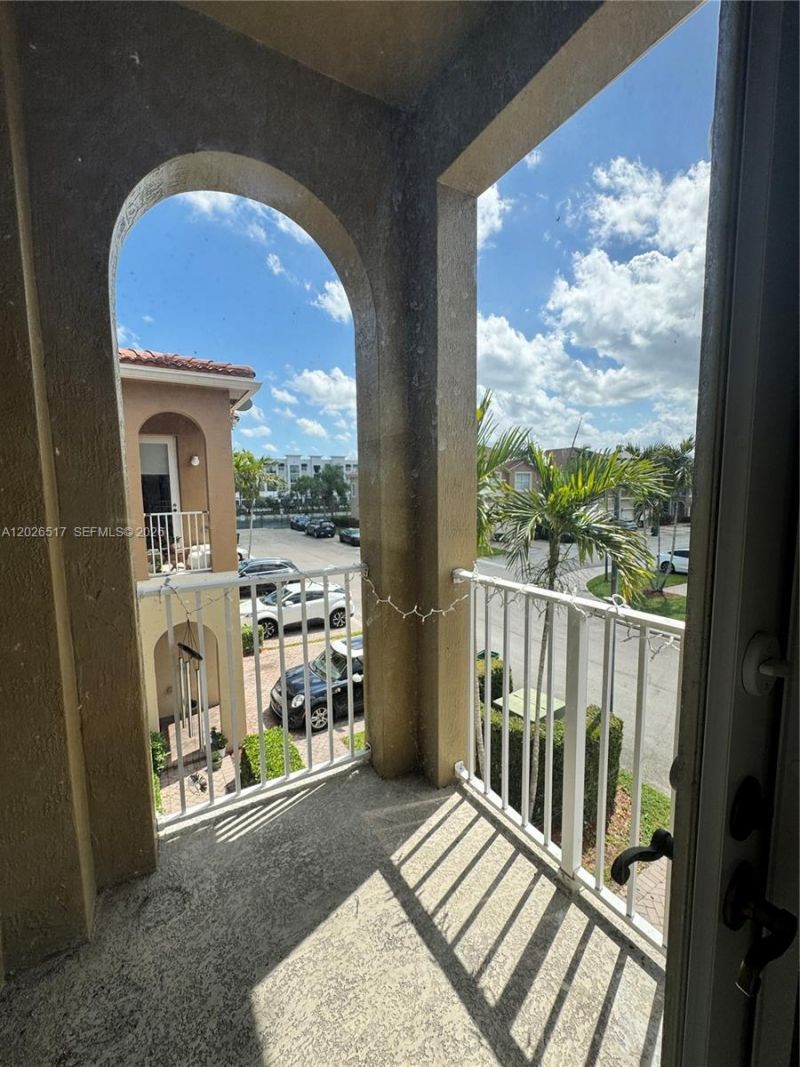 5819 Hampton Hills Blvd, Tamarac, FL 33321 Photo