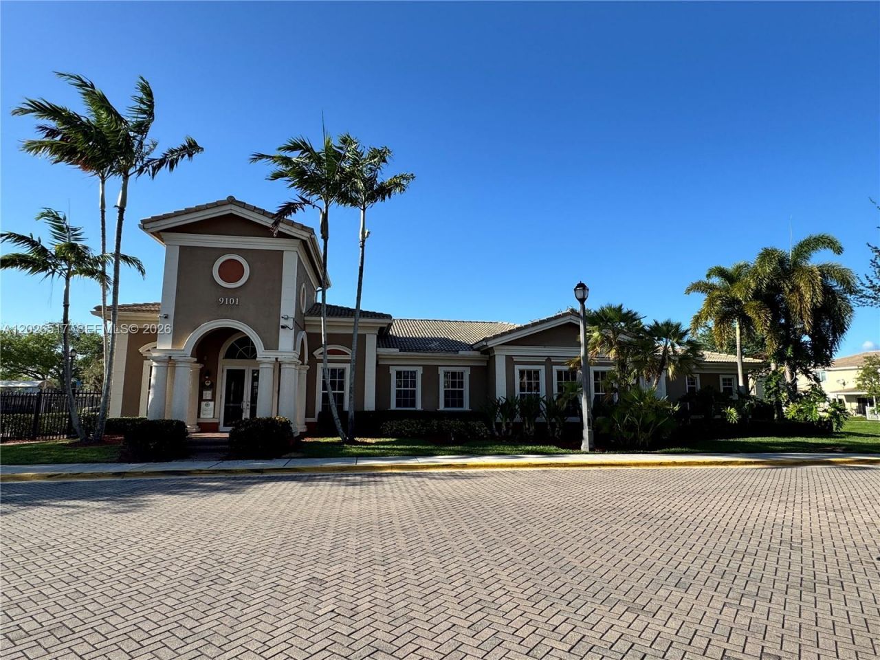 5819 Hampton Hills Blvd, Tamarac, FL 33321 Photo