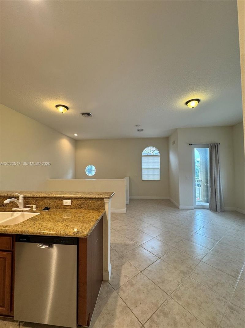 5819 Hampton Hills Blvd, Tamarac, FL 33321 Photo