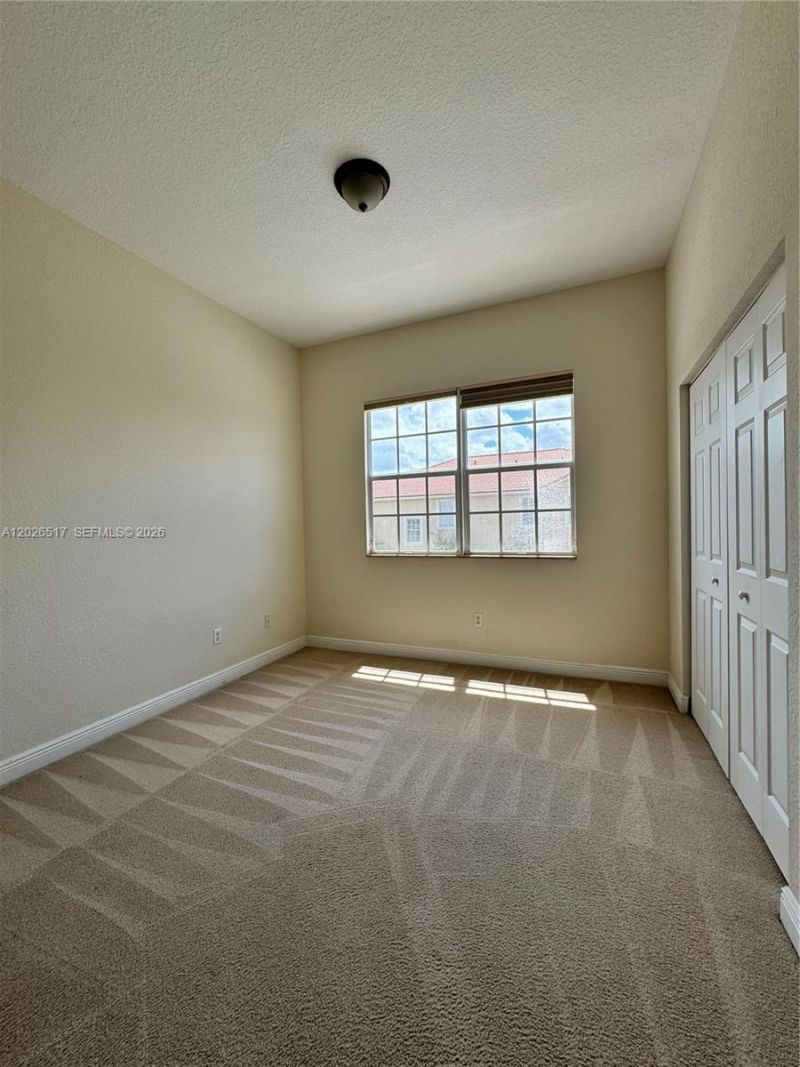 5819 Hampton Hills Blvd, Tamarac, FL 33321 Photo