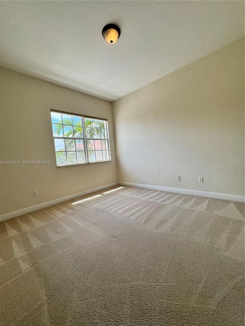 5819 Hampton Hills Blvd, Tamarac, FL 33321 Photo