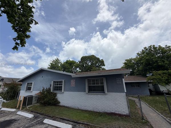 5911 NW 19th Ct , Unit 11, Lauderhill, FL 33313