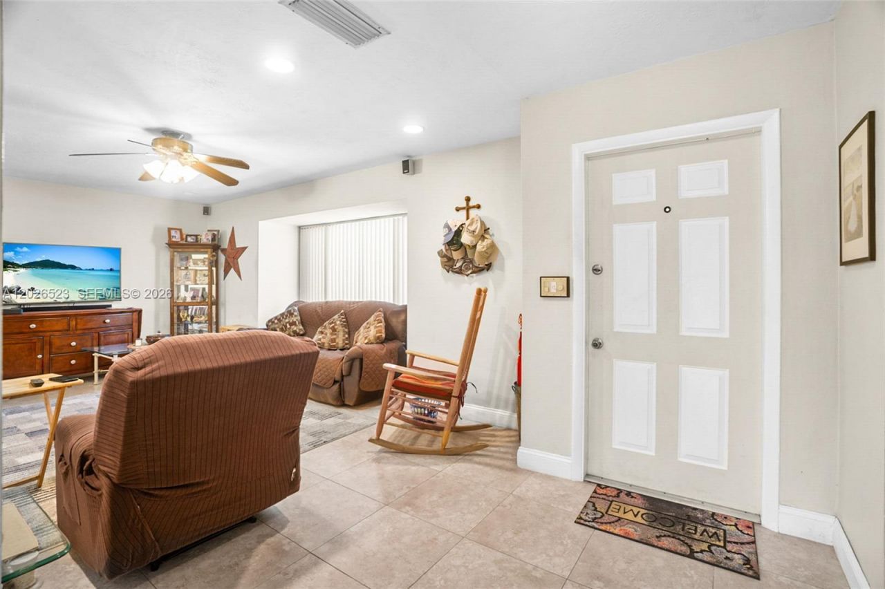 9000 Caribbean Blvd, Cutler Bay, FL 33157 Photo