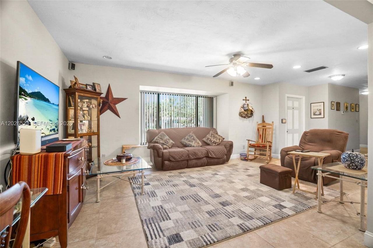 9000 Caribbean Blvd, Cutler Bay, FL 33157 Photo