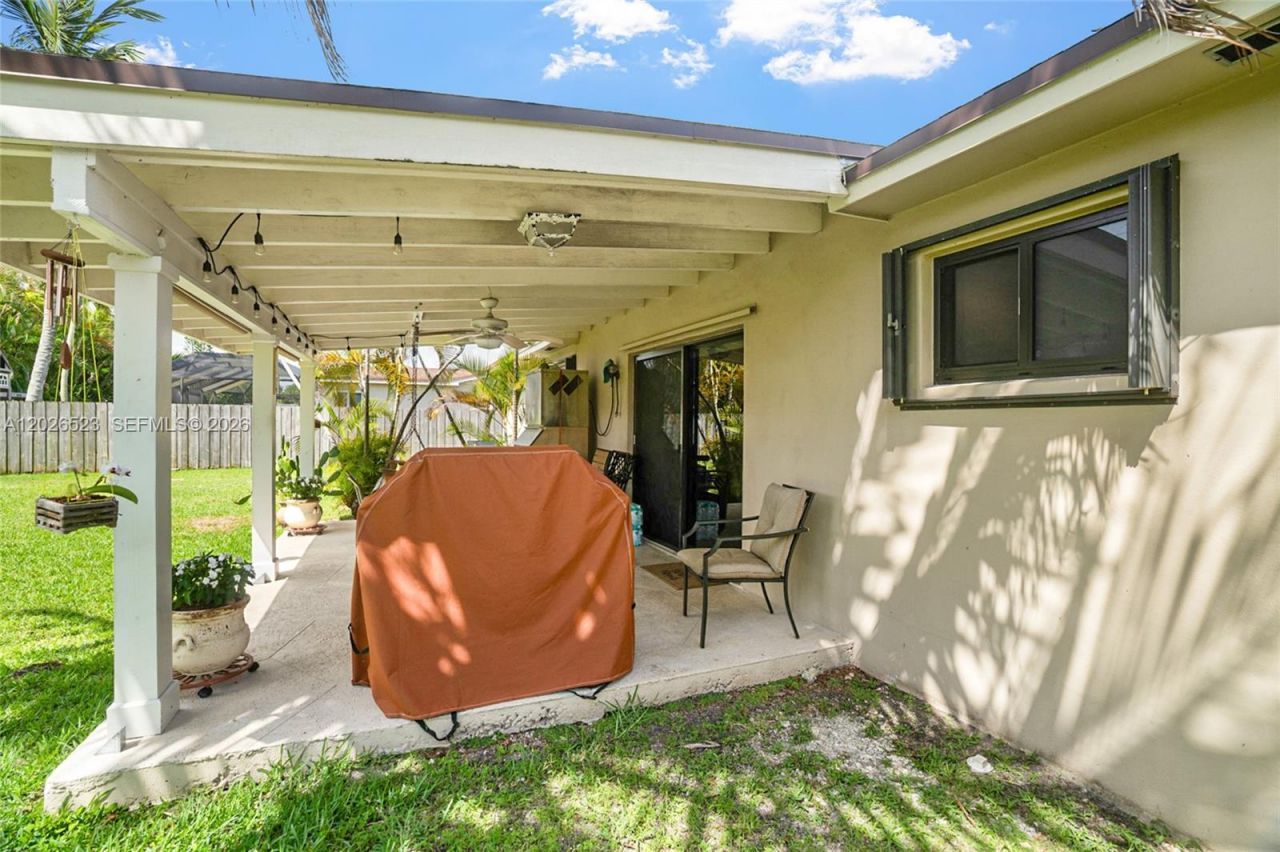9000 Caribbean Blvd, Cutler Bay, FL 33157 Photo