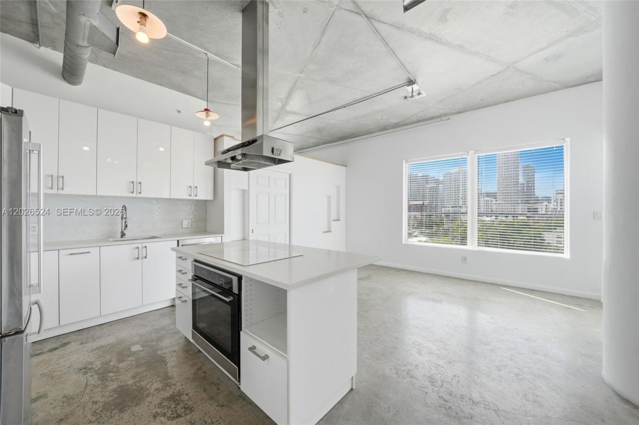 10 SW South River Dr , Unit 804, Miami, FL 33130 Photo