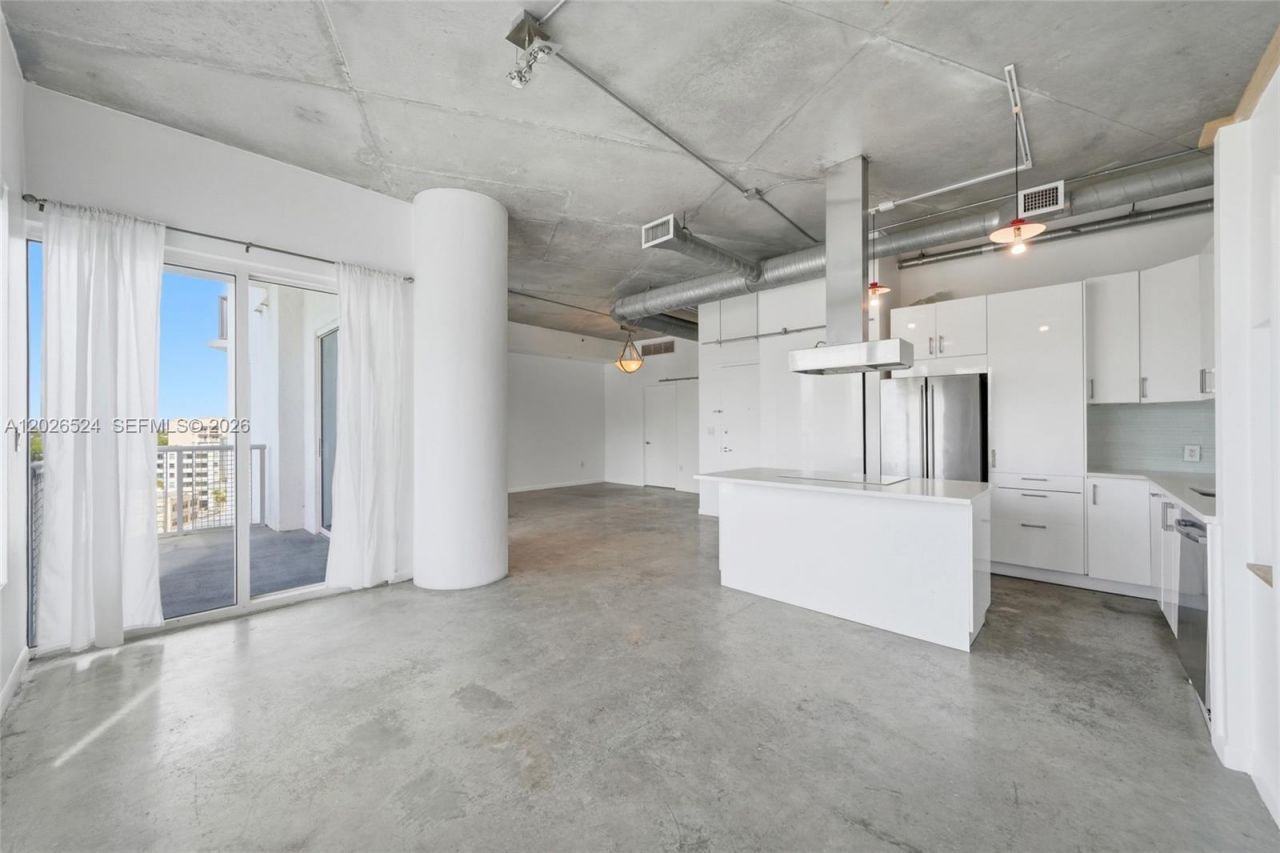 10 SW South River Dr , Unit 804, Miami, FL 33130 Photo