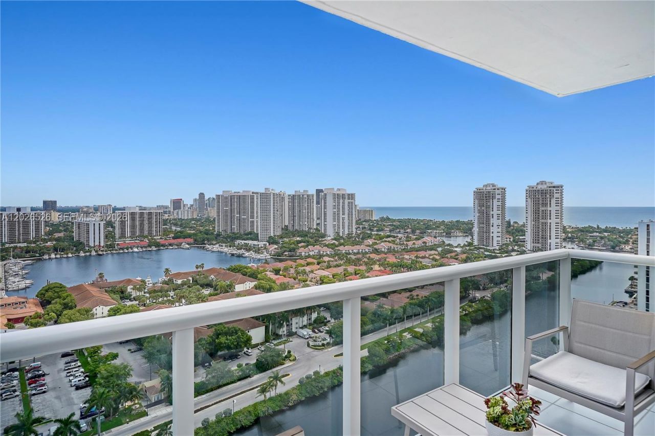 3625 N Country Club Dr , Unit 2610, Aventura, FL 33180 Photo