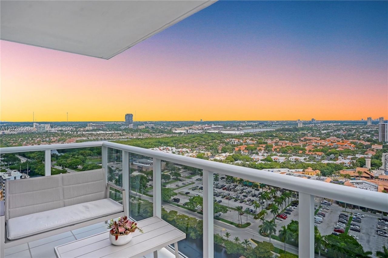 3625 N Country Club Dr , Unit 2610, Aventura, FL 33180 Photo