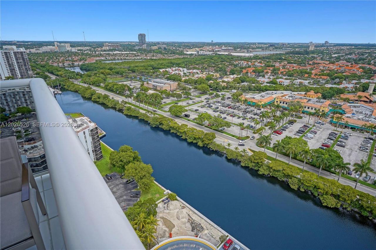 3625 N Country Club Dr , Unit 2610, Aventura, FL 33180 Photo