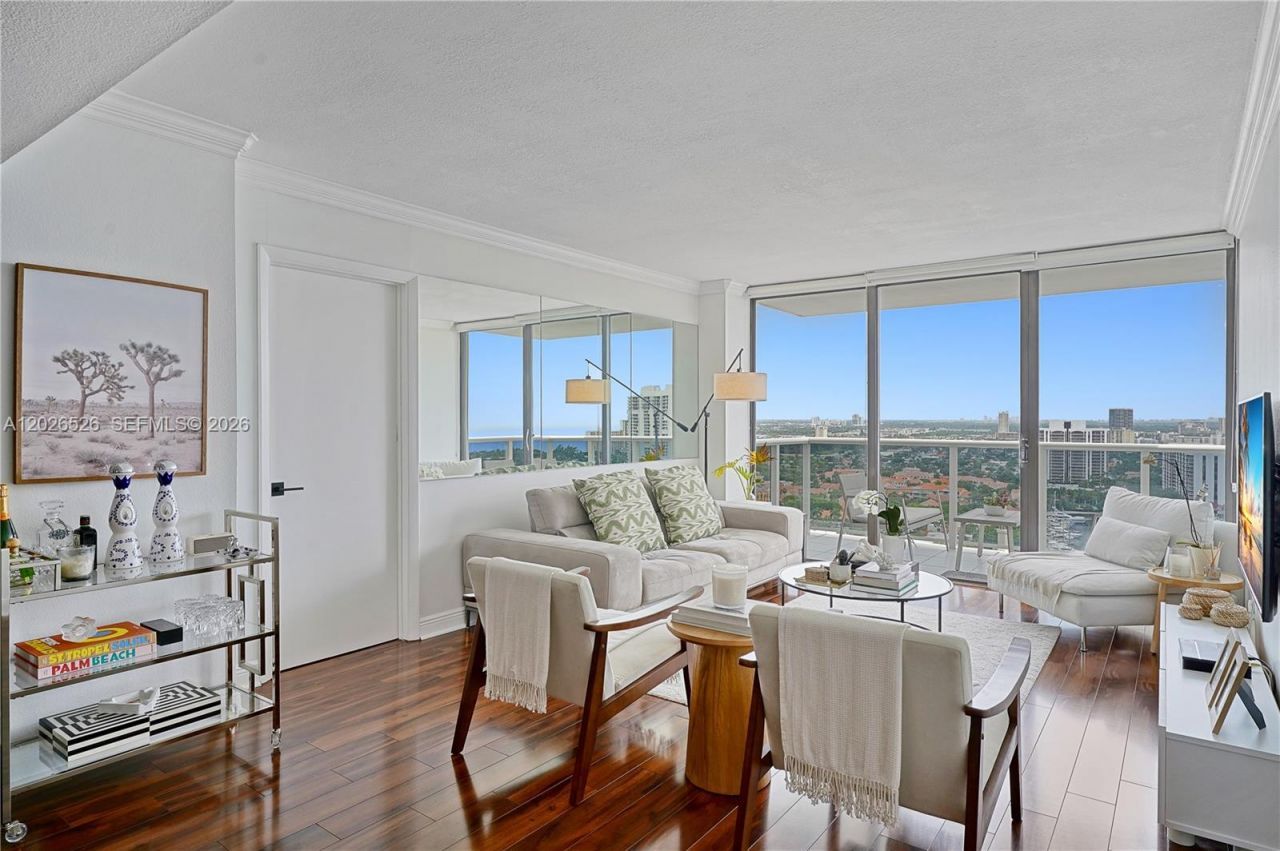 3625 N Country Club Dr , Unit 2610, Aventura, FL 33180 Photo
