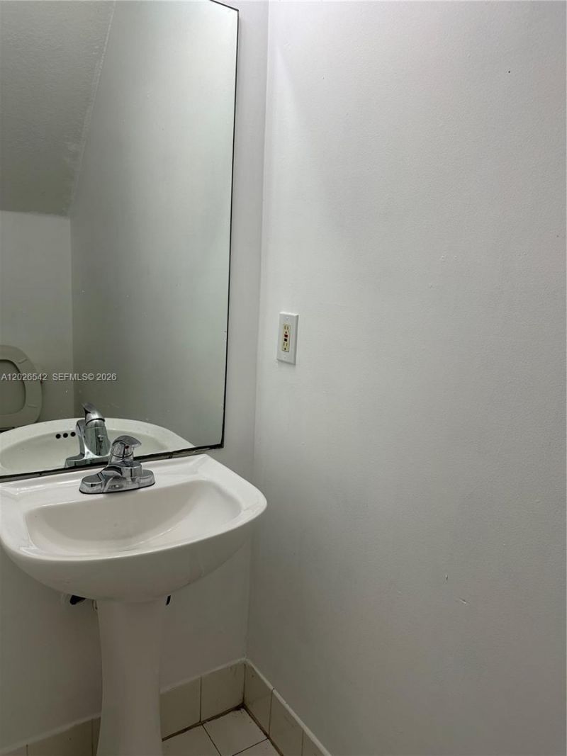 824 Summit Lake, West Palm Beach, FL 33406 Photo