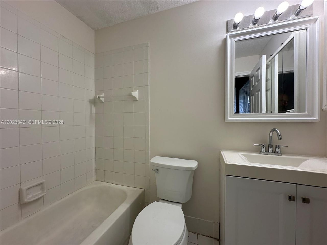 824 Summit Lake, West Palm Beach, FL 33406 Photo