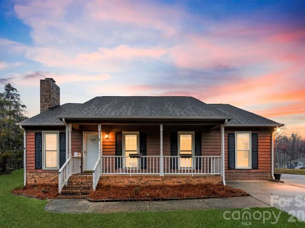 2524 Amity Avenue , Gastonia, NC 28054
