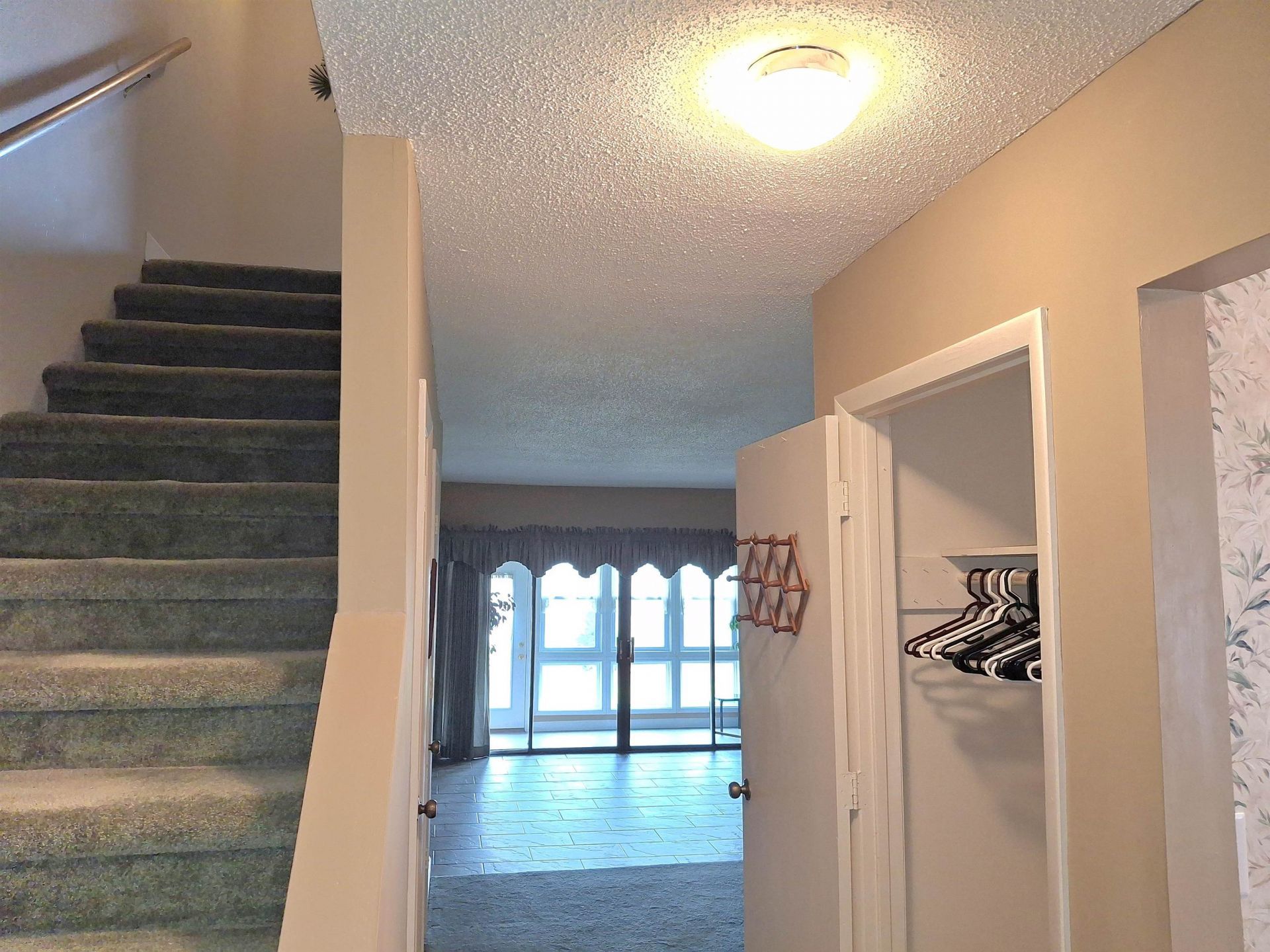928 Villa Dr.  Photo 13