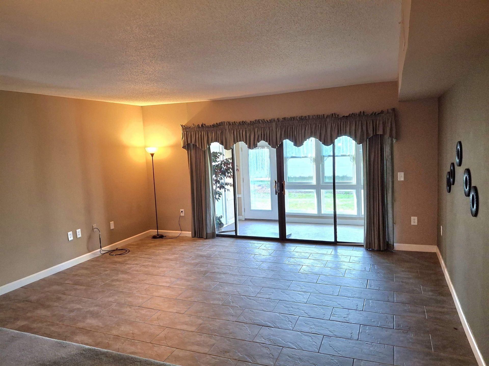 928 Villa Dr.  Photo 18