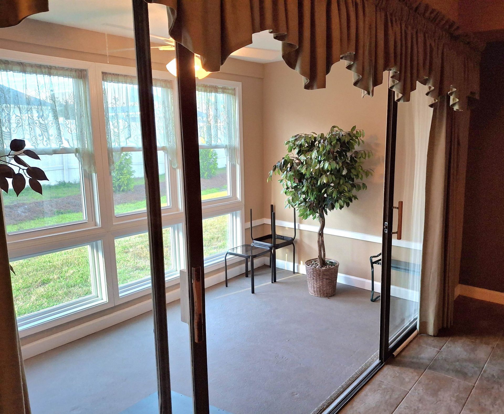 928 Villa Dr.  Photo 21