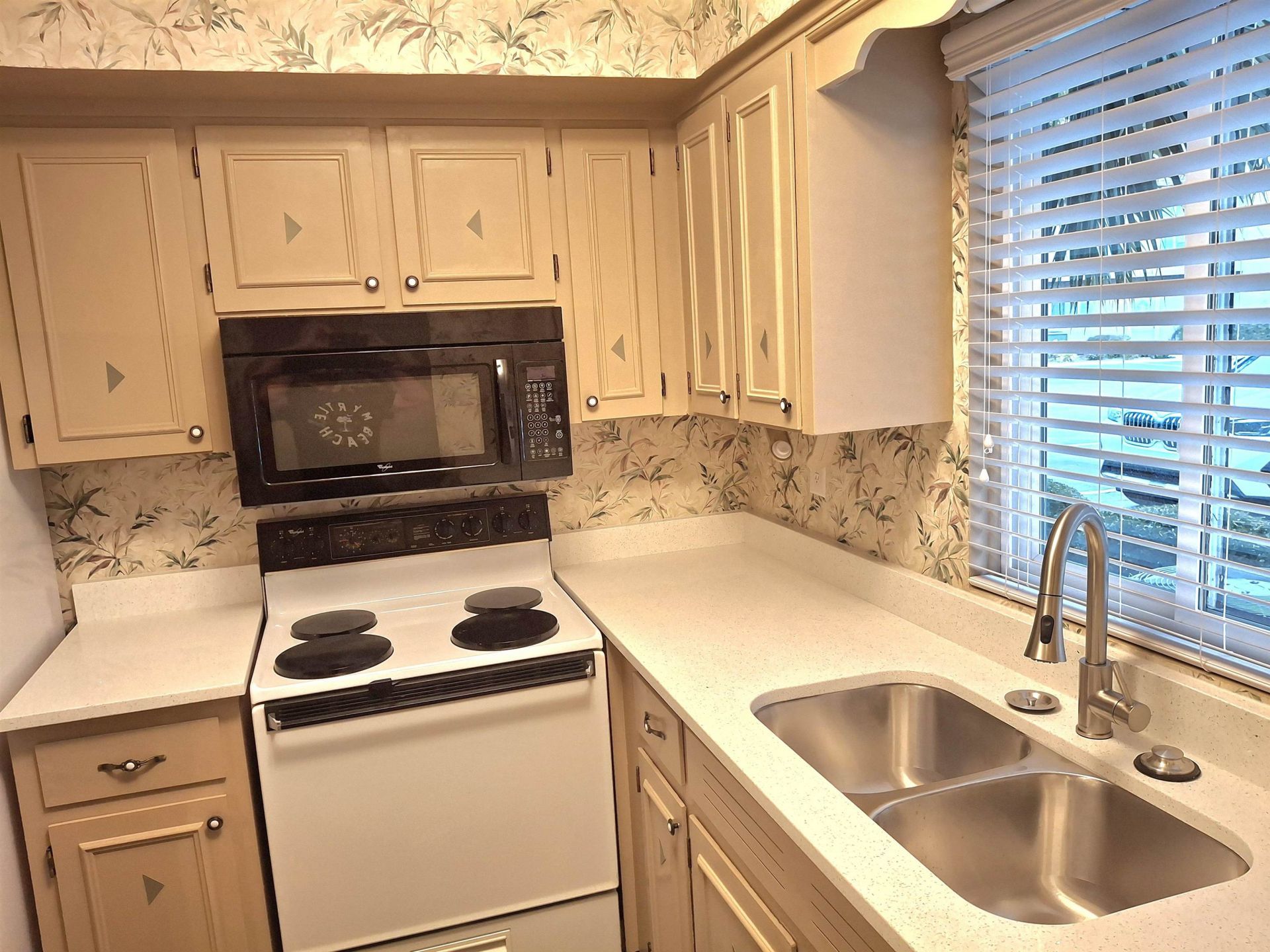 928 Villa Dr. Photo 24