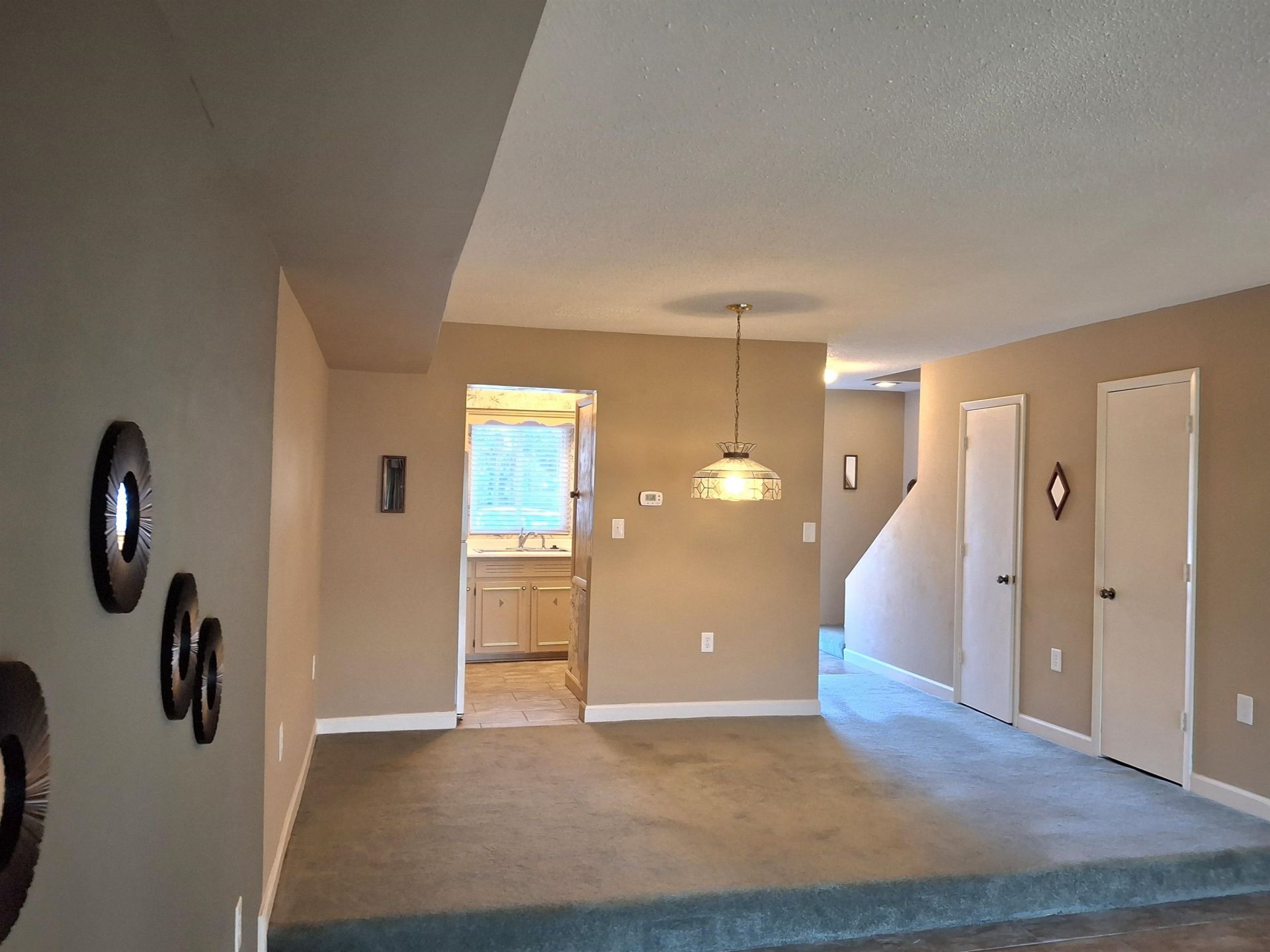 928 Villa Dr. Photo 30