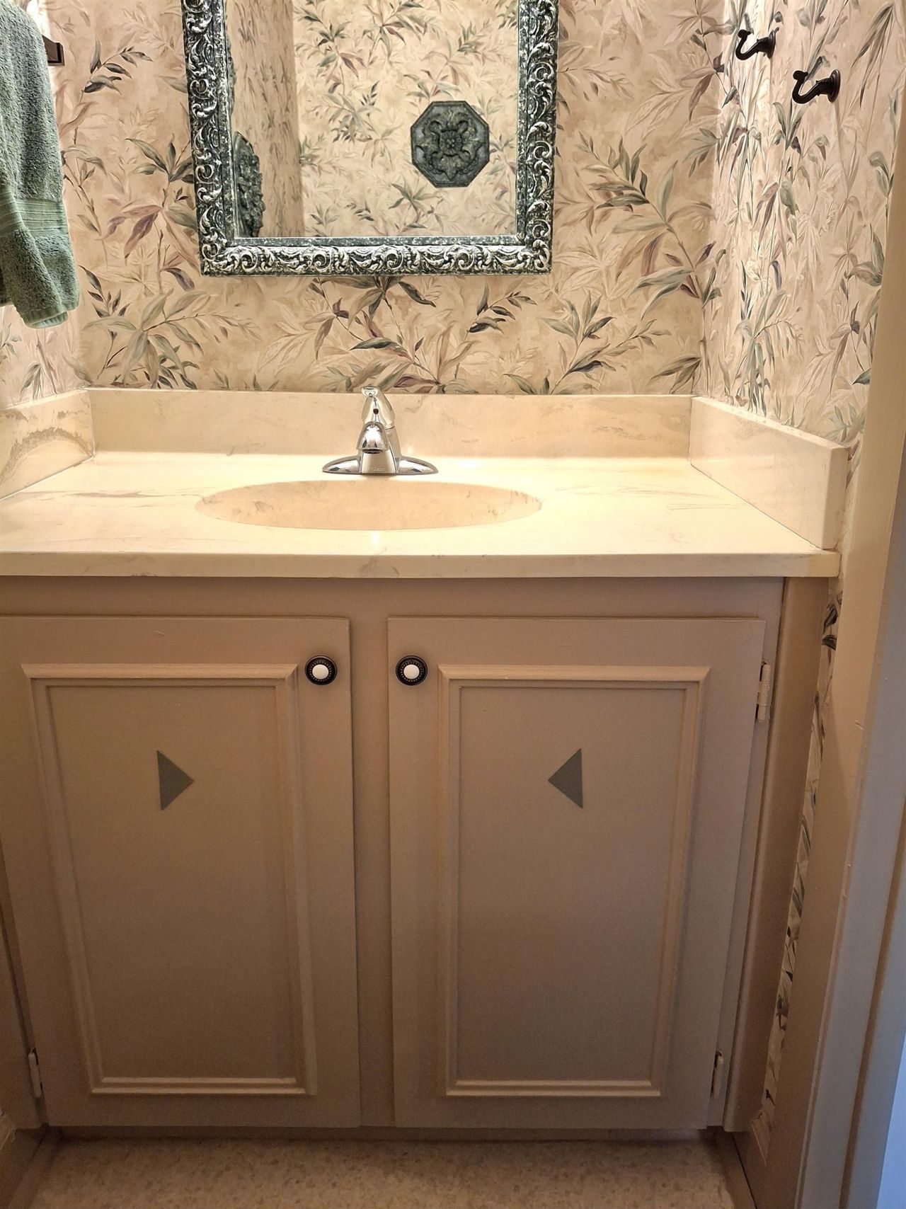 928 Villa Dr. Photo 33